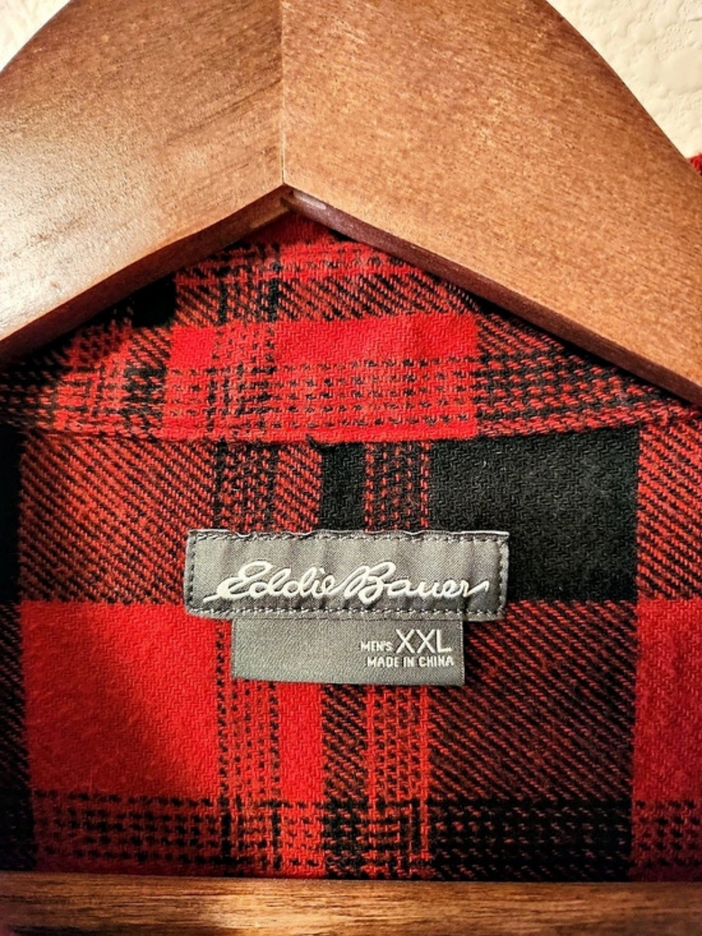 EDDIE BAUER Men's Plaid Flannel Button Down Shirt Red & Black XXL - Picture 3 of 7